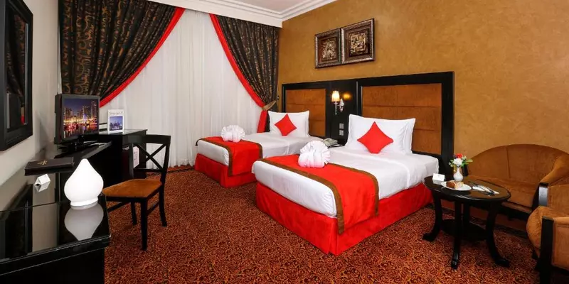 room_dae8320f-d5a4-4fcc-b52d-31f02fe57d13.jpg