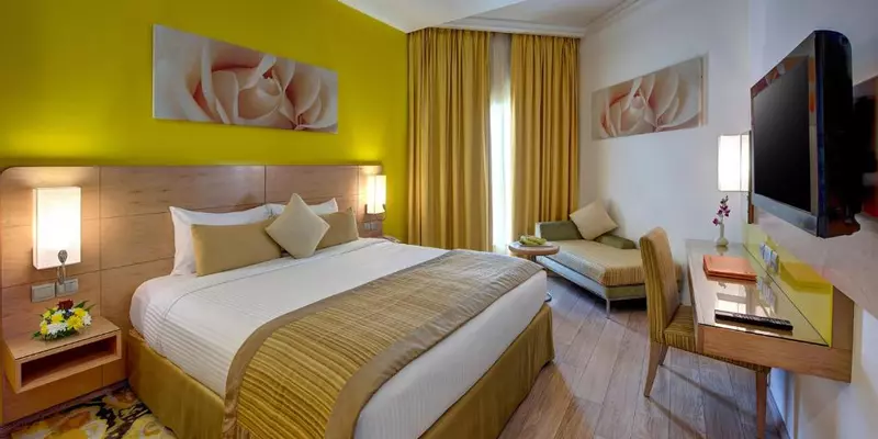 room_70a45d77-cd63-46cc-8b31-7352bbc44b9c.jpg