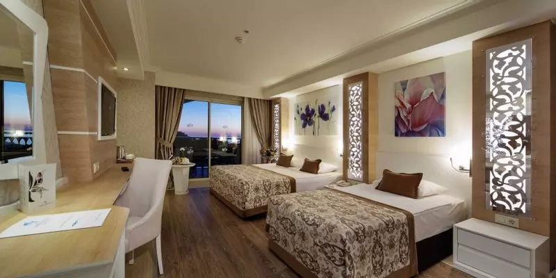 room_a0b8853c-55a8-4a03-9bc1-4d9aa1d02427