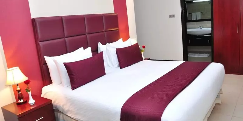 room_dcb4e547-488c-4504-9977-e09ad1f822c3