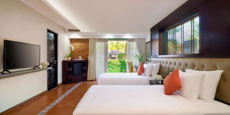 room_85b2f93c-d0c2-478b-8270-4f14dd3a3750