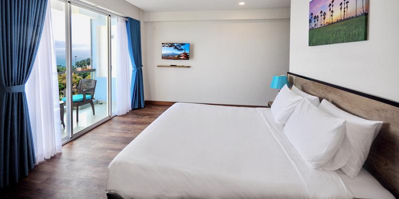 room_c96bf29e-4de1-4717-b8b7-c531c8da2ccf