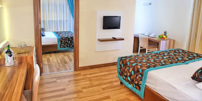room_f830b516-c55c-4063-a19d-e6a5e79fef94