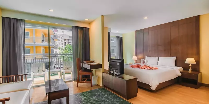 room_e9a198bc-24da-410d-983e-978e654e425b