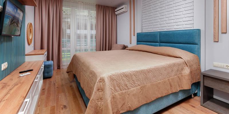 room_197947ae-b77d-4a3c-a5ab-b17efaab5c8c
