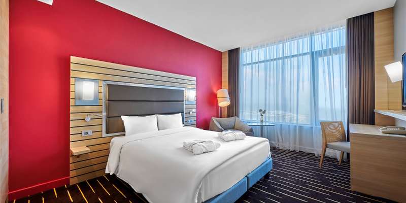 room_23eabf35-c09a-4082-b739-f12969356c91