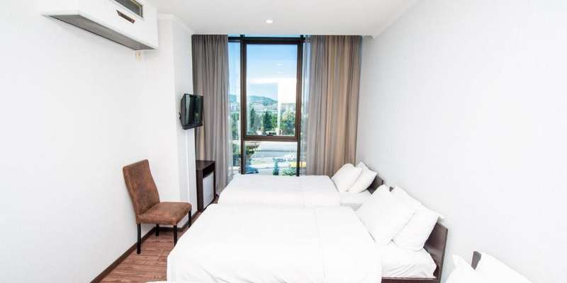 room_ad9a7f9f-1d99-4ce7-8998-a7d26a2fa4ba.jpg