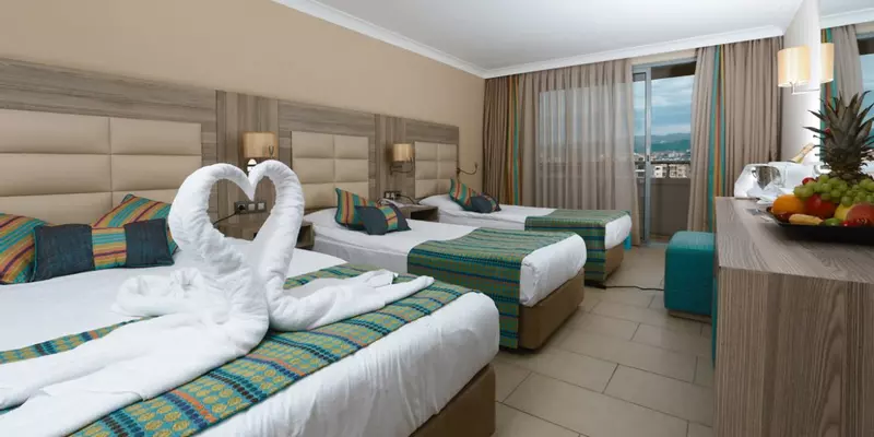 room_0140fb09-4ef2-46cf-ac20-f9b1b0fbf787