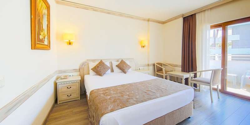 room_4cfc0c67-90b3-4fdc-bd7a-7a703a203e48