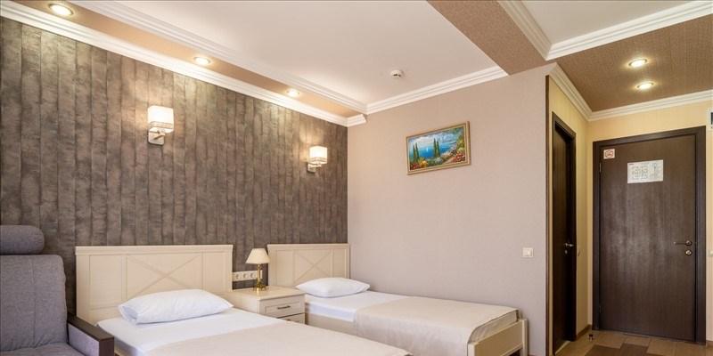 room_76acfb36-13b6-4e1a-b3cf-ed3fc2aa2a1f