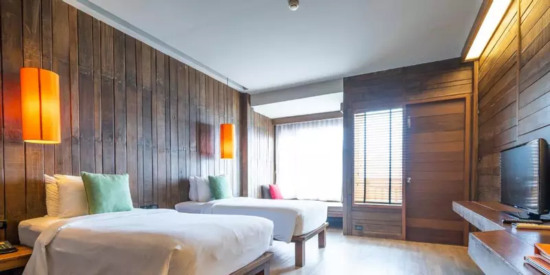 room_03de936c-33e1-468d-8a29-5a7a569b9d66