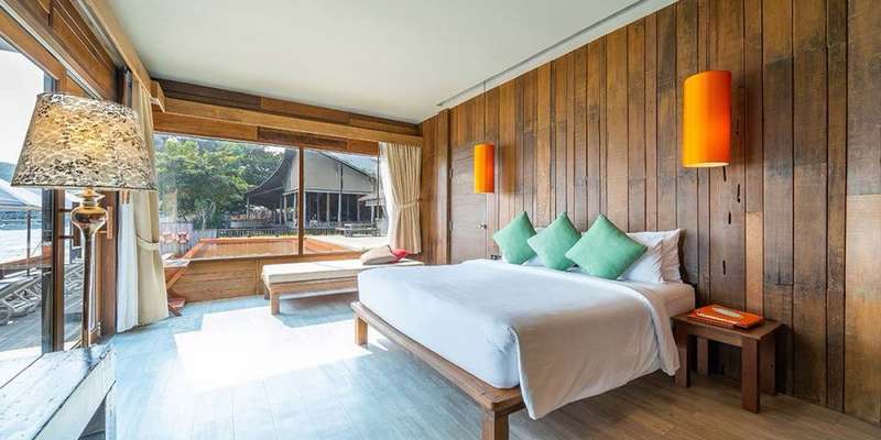 room_a22e3251-56ad-43c6-b58a-db6015589d35