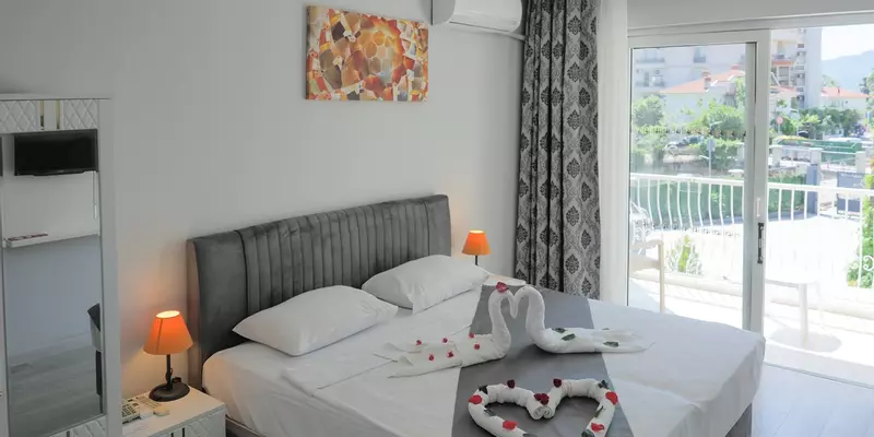 room_a468ac9b-3d8b-49b4-b05a-b2b7996ac6ae