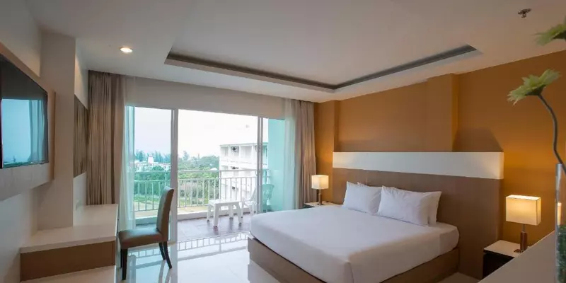 room_31f8c030-3bfe-4fbb-b1a6-28975ba5f4ce