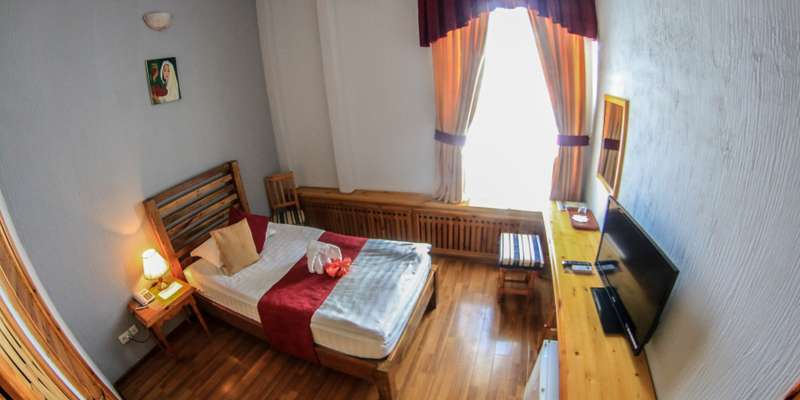 room_4bd28edc-49e4-4e39-bfd8-b195f5a917be.jpg