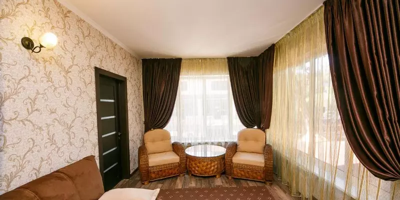 room_4a8f01eb-0e14-4499-8fb9-330d08c92a69.jpg