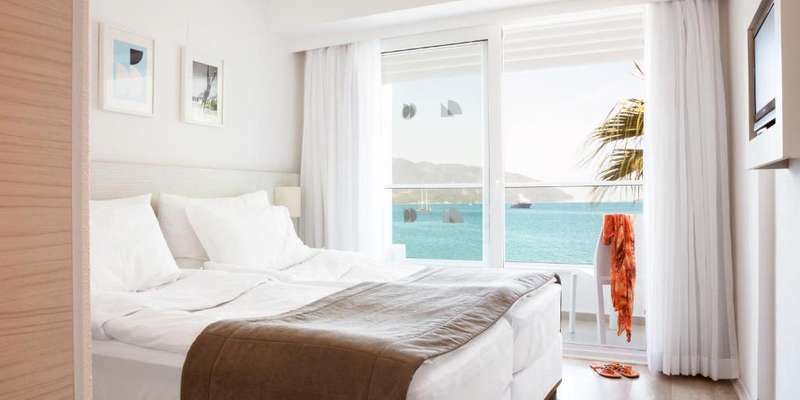room_cbeaad17-5dab-43ef-b1e0-65790c733b40