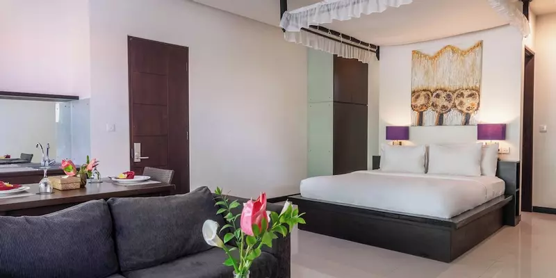 room_40d7bb87-e188-4060-8417-cc35e717bb56.jpg