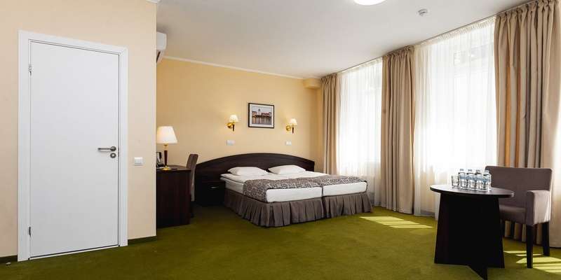 room_c8d83f5c-4265-43a6-9d49-ebcdca7d7e8f.jpg