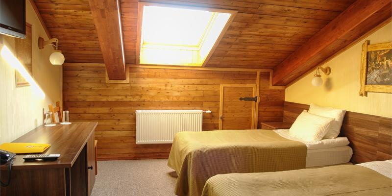 room_d09a8d74-9298-4ebd-b922-9cd7128c5c3b