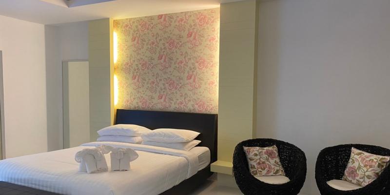 room_ca61b280-0977-40bb-a9cd-53f9b3db8ac2