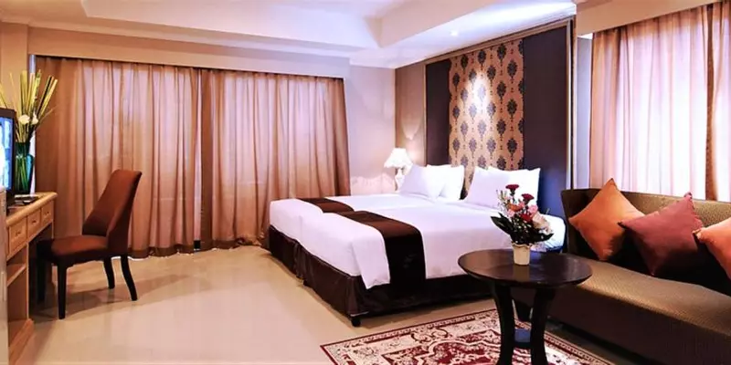 room_940959bf-ff51-4b84-a046-2b9bac0bfedf.jpg