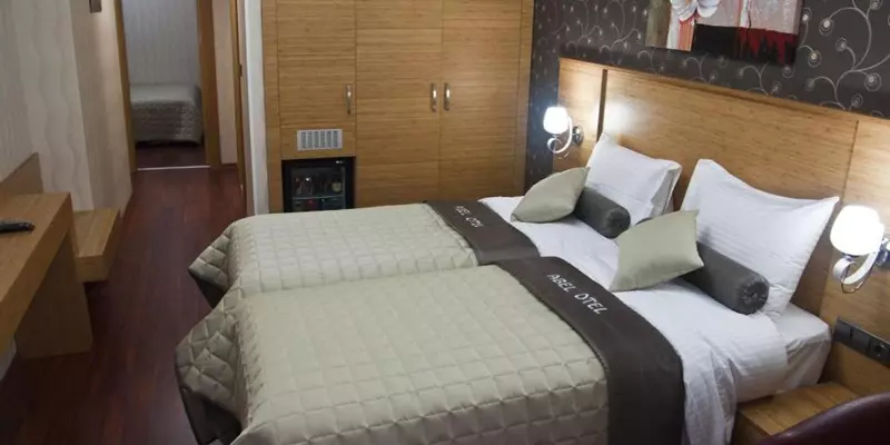 room_108109ae-0db3-403e-ae9d-3c0ddda07d88.jpg