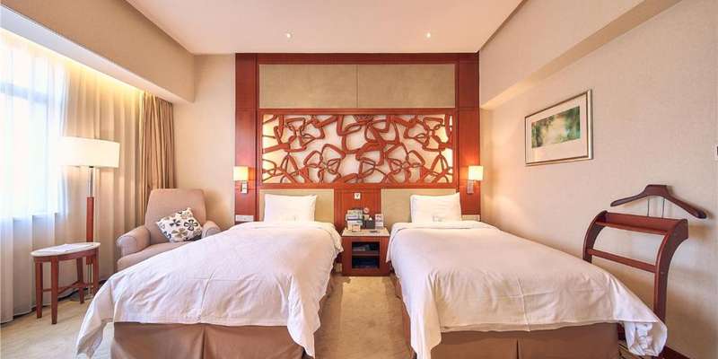 room_5802ebf6-4b16-4397-8774-c7c8f7bb9f2c