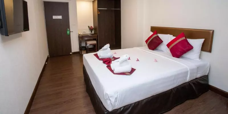 room_8febb382-b0dc-4849-ba54-a193dd57c135.jpg