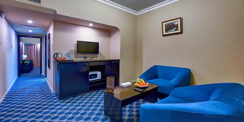 room_9045d80a-6978-4ddc-9009-a4187fff42c3