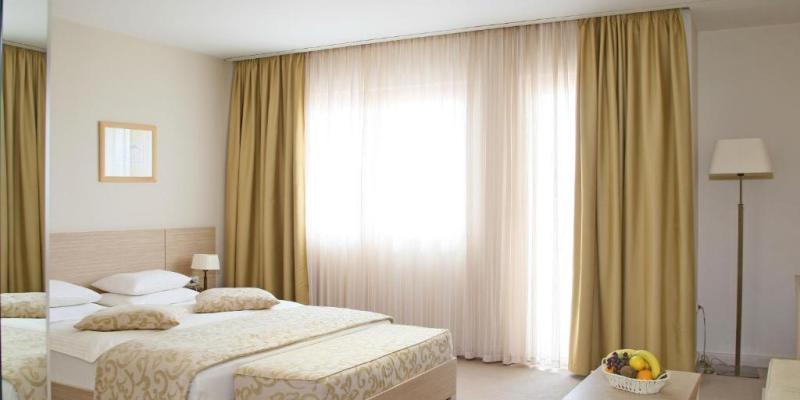 room_8e5b778e-4bc9-4be9-9e20-533d295bb54b.jpg
