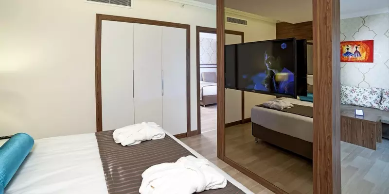 room_13a6dc16-d56e-4efc-aab1-87f9fa49cd3a