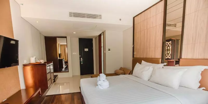 room_ea1876fe-644d-4cfa-92f1-f89695f65981.jpg