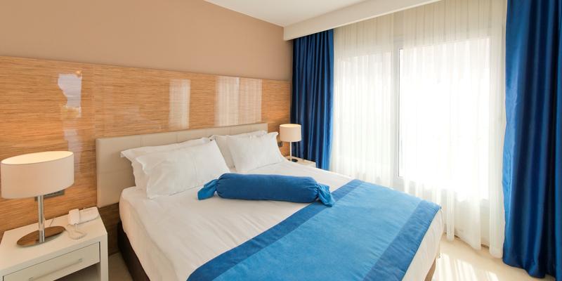 room_51b53df9-07db-4a0e-a940-8e5bd53e96bf