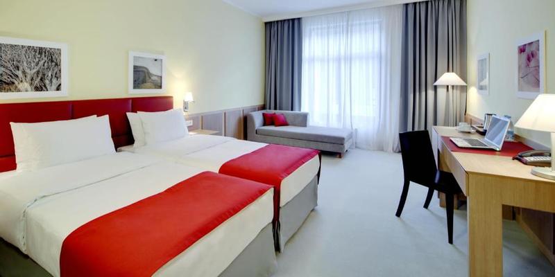 room_d6c32e6b-bb77-42a5-bebb-d06ba44e04b7.jpg