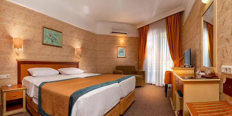room_1ee28cf2-3073-402e-b5fa-bd65b103c3ae