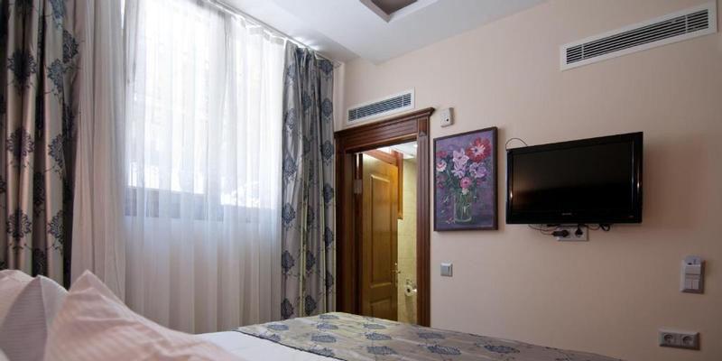 room_565ecf32-22e9-430e-8183-0c9e2ab0e587.jpg
