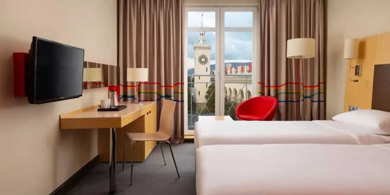 room_9c078e69-44da-4e87-a415-4e14c4a8fca8