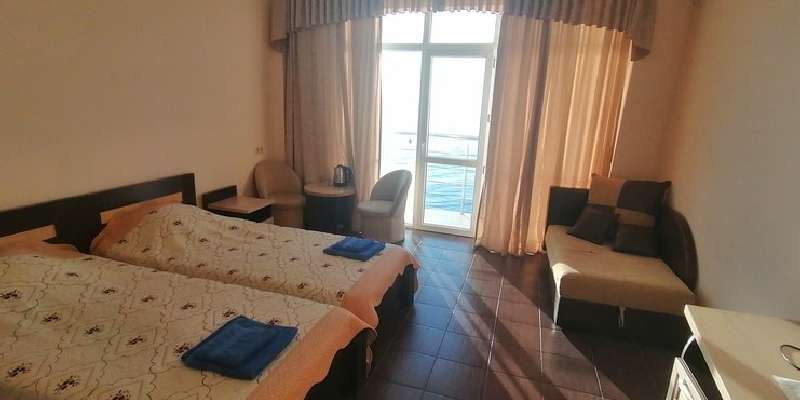 room_1cd5a6d8-35f5-4c07-b5e0-0e8ee784212b