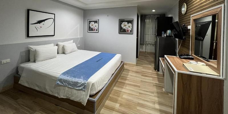 room_6c5f1287-c4b0-4aca-b726-207587bb60ca.jpg