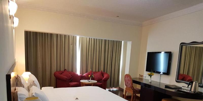 room_1b8a9495-039e-4e6a-bb76-e72522cedfd5.jpg
