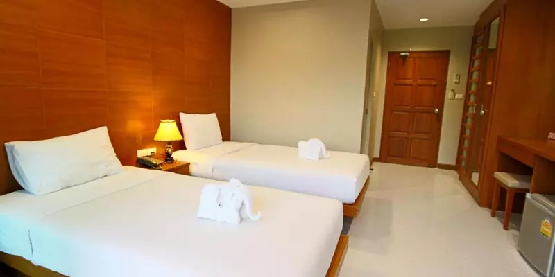 room_0b96aaf0-afce-42b2-99a5-3bb6e8c04678.jpg