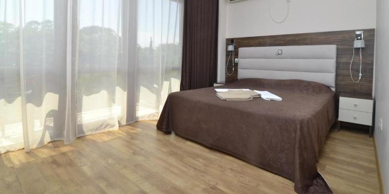 room_f7cfa87c-5cd5-4d1a-9c87-d0a7bae3ab76