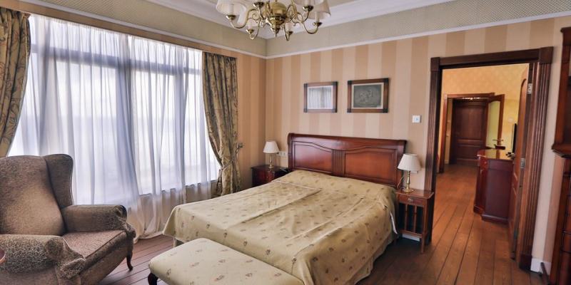 room_ccd89478-3230-48a4-8b7d-2c7e5e5a2a95