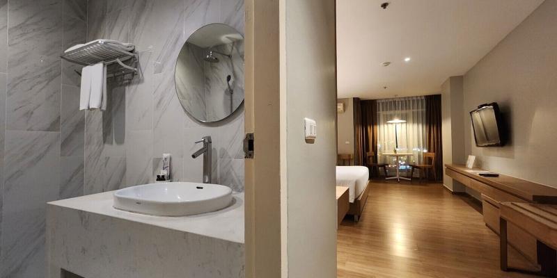 room_367fb18e-5ca7-4c18-9f70-eeeb202917f9.jpg
