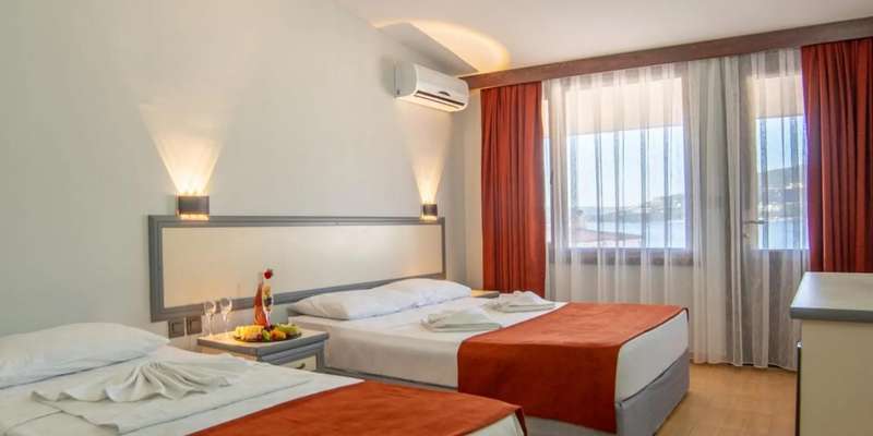 room_deb2374e-b9b9-429f-aed8-29e080b72204