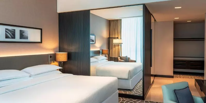 room_c68bc163-0547-4b38-bdf6-a74eb3d2cde9