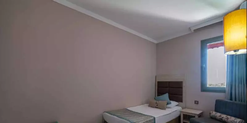 room_68d86466-13f6-4c5d-ba38-3e992144a044