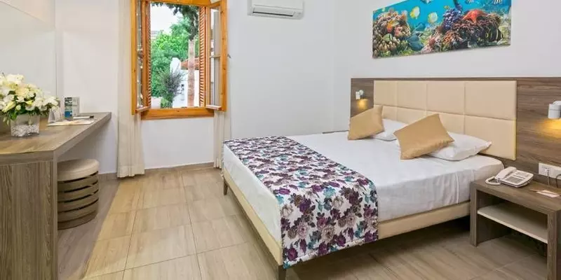 room_d5dd4965-c26b-4831-acd4-542bd496a71a