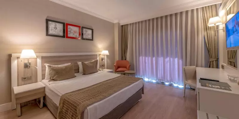 room_8cec05da-08c3-4d42-8a48-f315e8d483b3.jpg